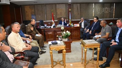 محافظ الغربية يعقد اجتماعًا لمناقشة مشروعات تطوير المحلة
