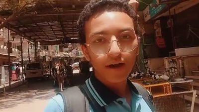 طلاب أولى ثانوي بالقاهرة: امتحان الرياضيات في مستوى الطالب المتوسط (فيديو)