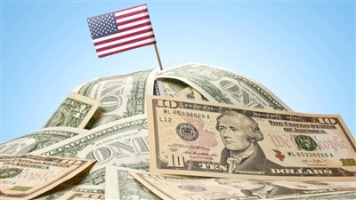 الديون الأمريكية، أكبر اقتصاد عالمي يتعثر عن سداد الديون، والخبراء: الأزمة تؤثر على بعض الدول الأخرى