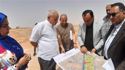 رئيس جهاز الشروق يتفقد عددا من مشروعات المدينة