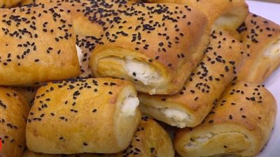 طريقة عمل الباتيه بالجبنة والزيتون من مطبخ الشيف شربيني (فيديو)