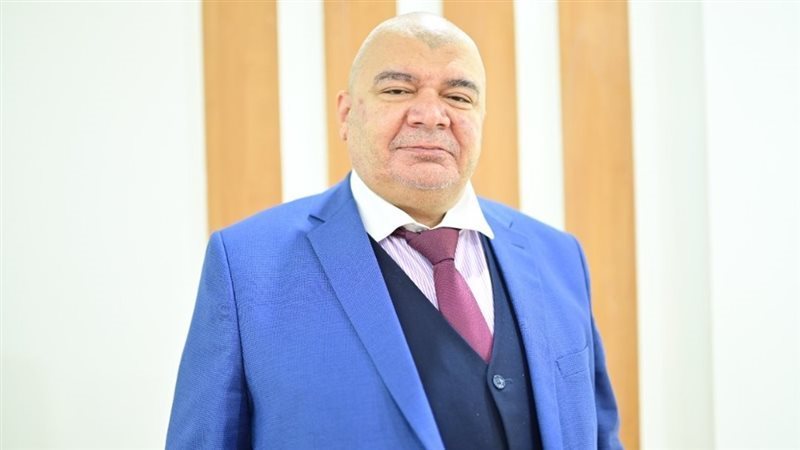 رجل الأعمال حاتم