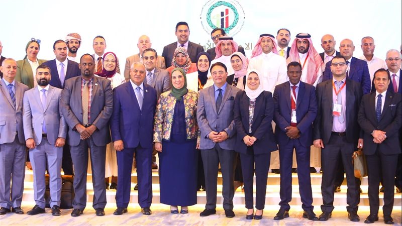 الوفد العربي المشارك