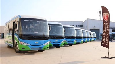 إنشاء خطوط نقل جماعية بالقاهرة الجديدة لربط التجمعات ببعضها