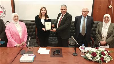 الصليب الأحمر: الشريعة الإسلامية تضمن ما يتناسب مع كرامة الإنسان في النزاعات المسلحة