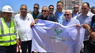 محافظ بورسعيد وأبو علي يتفقدان مشروع إنشاء استاد النادي المصري الجديد (صور) 