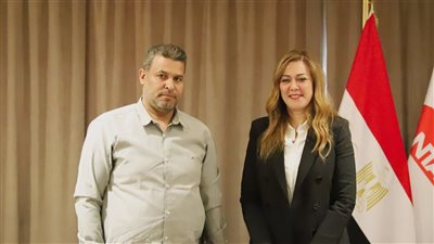 المدير التنفيذي للأكاديمية الوطنية للتدريب تستقبل والد اللاعب أحمد فؤاد بغدودة