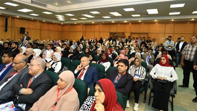 بدء فعاليات المؤتمر السنوى الثامن لقسم طب الأورام بجامعة الزقازيق