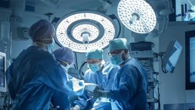 بنها الجامعي ينقذ رضيعا ابتلع 4 حبات سوداني سقطت في القصبة الهوائية 