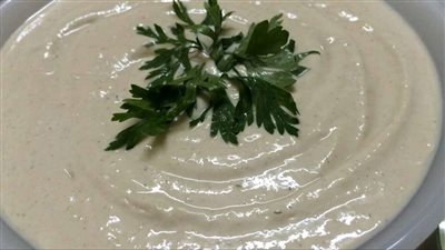 طريقة عمل سلطة الطحينة من الشيف نجلاء الشرشابي (فيديو)