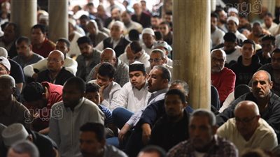 هل الدعوة للاجتماع للصلاة على النبي اليوم الجمعة بدعة؟ الإفتاء ترد 