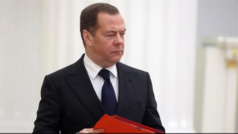 دميتري ميدفيديف الرئيس