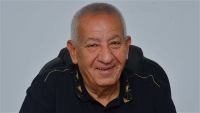 تفاصيل اجتماع كامل أبوعلي بمجلس إدارة النادي المصري (صور)