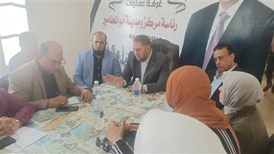 السكرتير العام المساعد بالبحيرة يعاين طريق ترعة الحاجر لبحث إمكانية ازدواجه (صور)