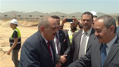 قوى عاملة الإسماعيلية تشارك في وضع حجر أساس توسعات جيد تكستايل