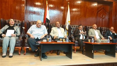 رئيس تجارية الجيزة يخاطب وزير التموين لحل مشاكل البدالين ومنافذ جمعيتي