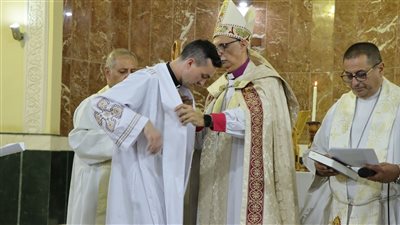 رئيس الأسقفية يرسم قسًا جديدا للخدمة في منوف