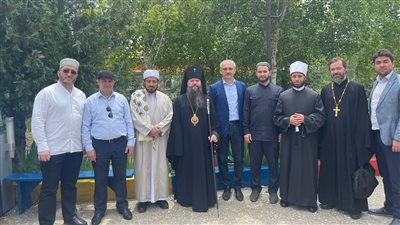 أسامة الأزهري يشارك في مؤتمر تنمية الشباب بجمهورية داغستان