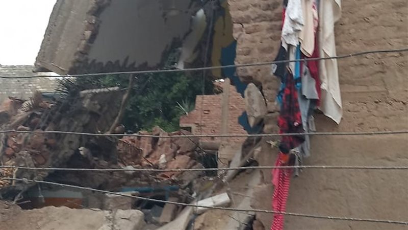 المنزل المنهار بأسيوط،
