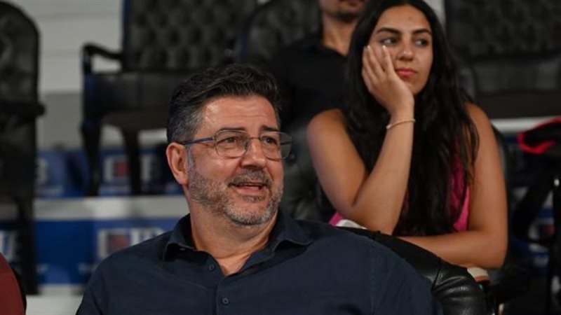 فيتوريا يحضر نهائي