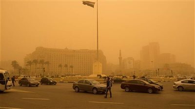 البيئة تحذر من تدهور جودة الهواء بسبب العواصف الرملية 