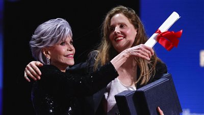 مهرجان كان، فيلم ANATOMIE D'UNE CHUTE يفوز بالسعفة الذهبية (فيديو)