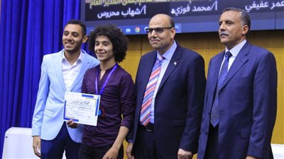 المهرجان الثاني عشر للفنون المسرحية بجامعة الإسكندرية يختتم أعماله ويكرم الطلاب الفائزين