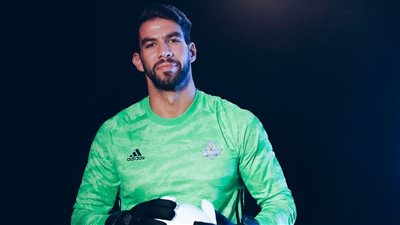 انتهاء فترة إيقاف شريف إكرامي