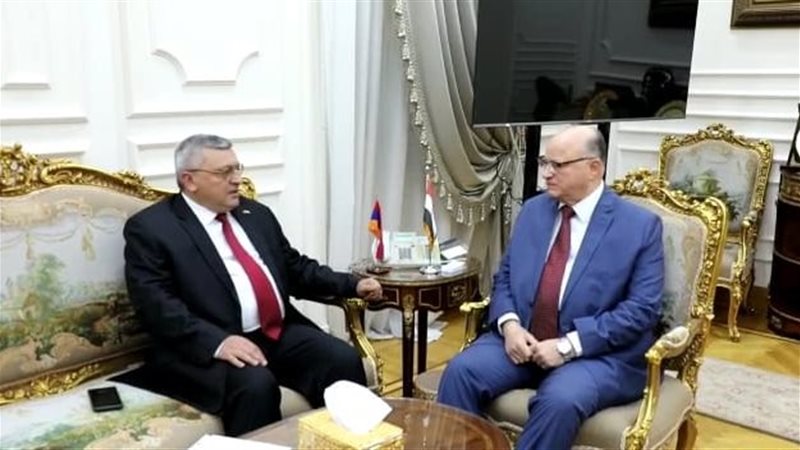 محافظ القاهرة،فيتو