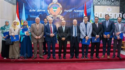 رئيس جامعة طنطا يكرم 9  الفائزين بالجوائز التقديرية والتشجيعية من أعضاء هيئة التدريس