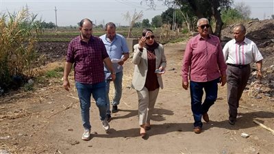 نائب محافظ الشرقية تتابع قرارات التخصيص بوحدة شوبك بسطة