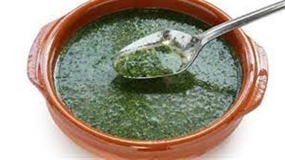 تفسير حلم أكل الملوخية في المنام وعلاقته بصلاح الحال وكسب الأموال 