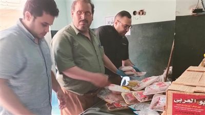 حملة مكبرة في ميت غمر بالدقهلية تضبط مواد غذائية فاسدة (صور) 