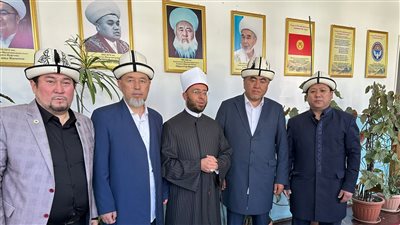 مفتي قرغيزستان يلتقي الدكتور أسامة الأزهري على هامش زيارته للبلاد ( صور)
