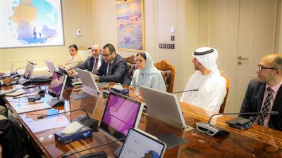 وزيرة البيئة تلتقي وفد شركة MLG الإماراتية لبحث استغلال المنطقة الخضراء