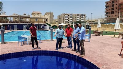 صحة الإسماعيلية تكثف حملاتها لسحب عينات من مياه حمامات السباحة (صور ) 