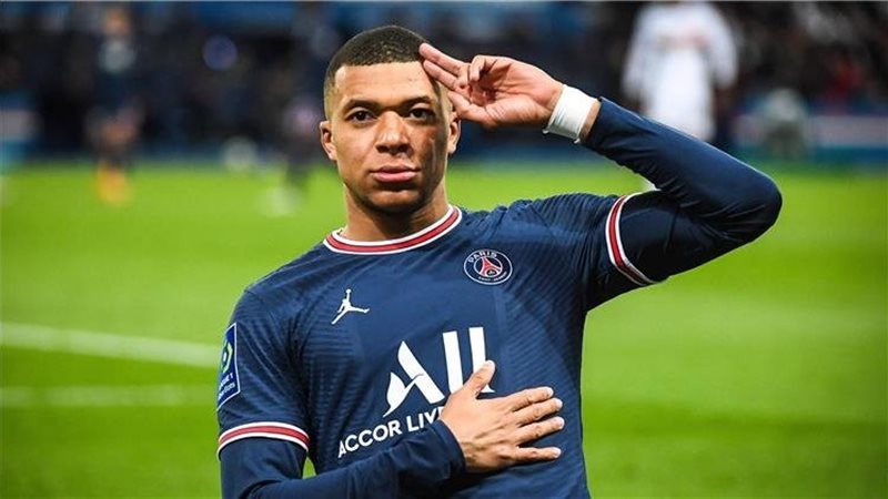 مبابي أفضل لاعب في