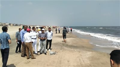 انتشال جثة شاب لقى مصرعه غرقا في بحر جمصة بالدقهلية 