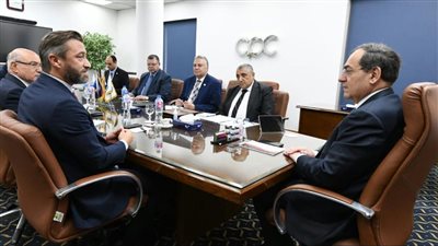 الملا قطاع البترول ينفذ عدة مشروعات إستراتيجية في مجال التكرير والبتروكيماويات 