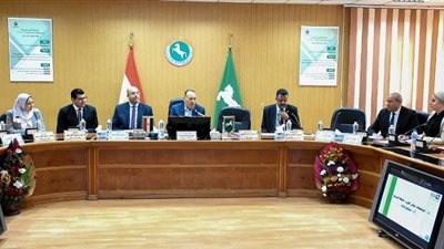 تنفيذى الشرقية يناقش ملفي توريد القمح والموجة 21 لازالة التعديات 