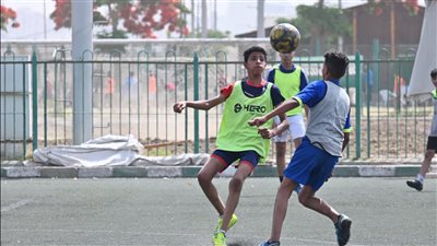 اختبارات الناشئين، المقاولون يقيم الاختبارات على فترتين في اليوم الثالث