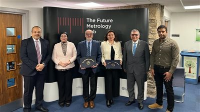 توقيع مذكرة تفاهم بين جامعة مصر للعلوم والتكنولوجيا وجامعة هيدرسفيلد بإنجلترا