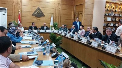 رئيس جامعة بنها يؤكد انتظام أعمال الامتحانات