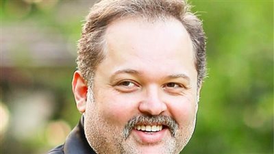 محمد محمود عبد العزيز: الشيخ حافظ بمسلسل حضرة العمدة نقطة تحول بحياتي.. ومع ذلك تلقيت رسائل تهديد وشتائم بسببه (حوار)