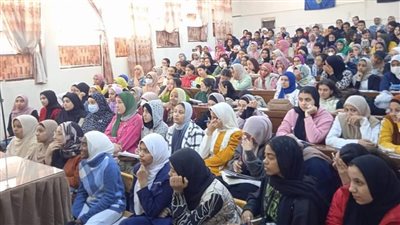 استمرار القوافل التعليمية أونلاين لمراجعة مناهج الثانوية العامة بمراكز شباب البحيرة 