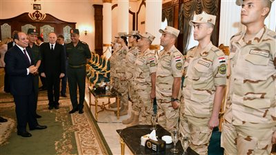 10 صور ترصد انتقاء أفضل الكوادر للالتحاق بوزارة التربية والتعليم بحضور السيسي