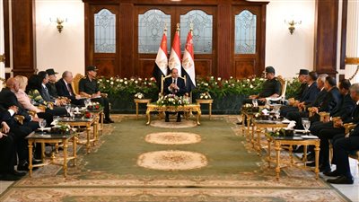  السيسي يشهد اختبارات المتقدمين للالتحاق بوظائف وزارة التربية والتعليم (فيديو)