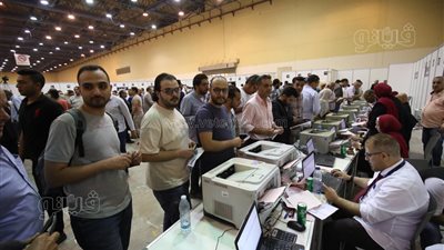 استمرار توافد المهندسين على عمومية سحب الثقة من النقيب ومد التصويت نصف ساعة (صور)