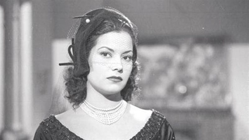 الفنانة مديحة يسرى،