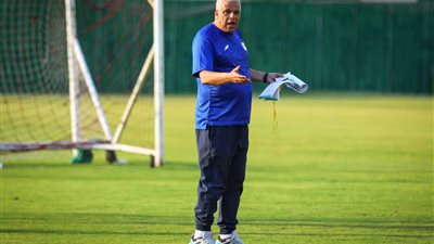 ميداليات وهدايا ودورة ودية في مران المصري لتحفيز اللاعبين (صور) 